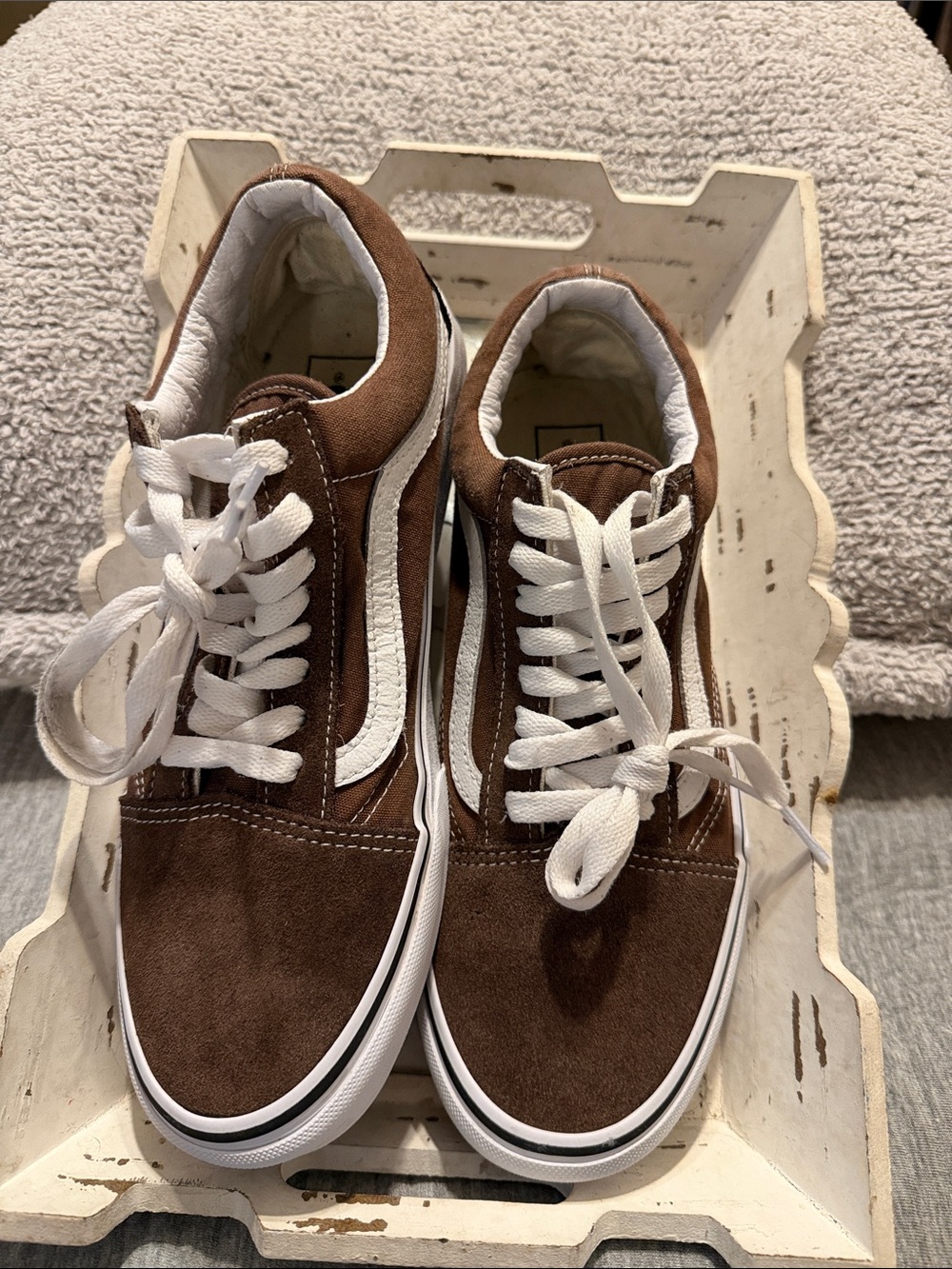 VANS!!! Men's Brown Suede Low-Top Sneakers with White Accents